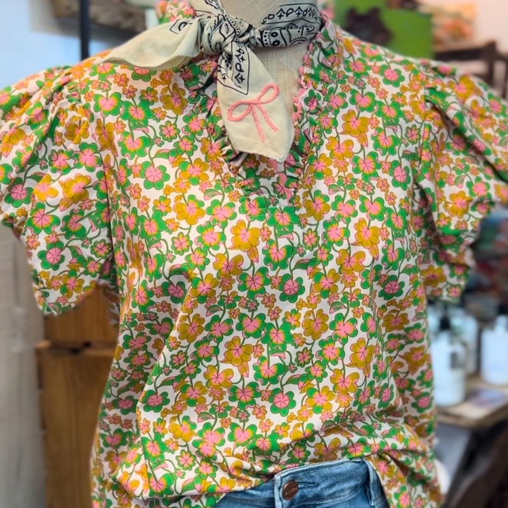 Ivy Jane Clover Puff Sleeve Top